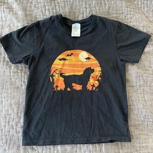 Dog Halloween kids’ t-shirt spooky silhouette size XS 5-6 black orange doodle